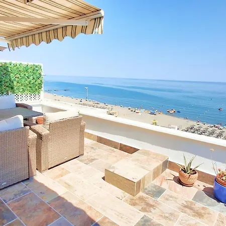 Sun, Beach, Views, And Relaxation アパート *