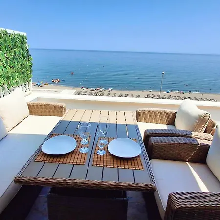 Sun, Beach, Views, And Relaxation アパート *